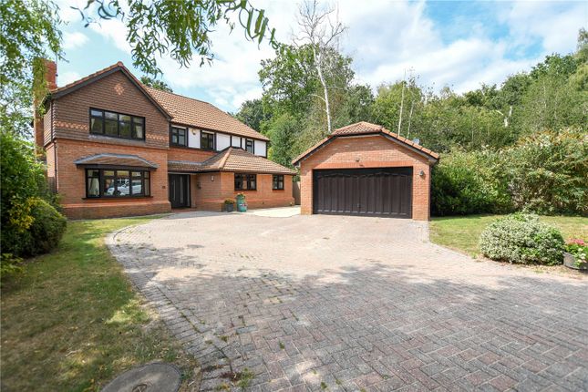 Gilbert Way, Wokingham RG40 4 bed detached house for sale