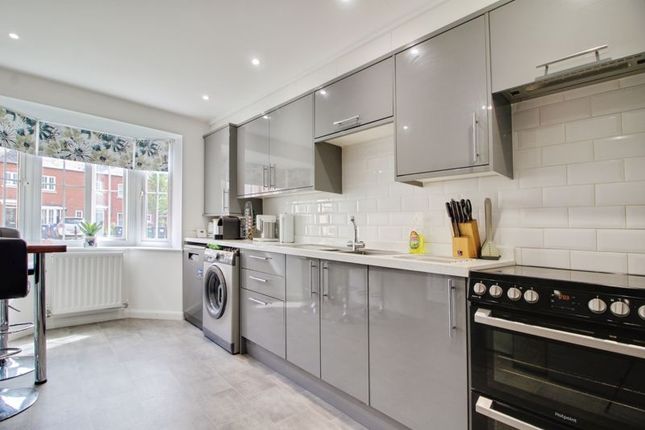 4 bed town house