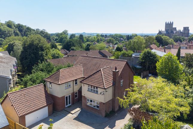 Lanteglos House, off St. Thomas Street 5 bed detached house for sale