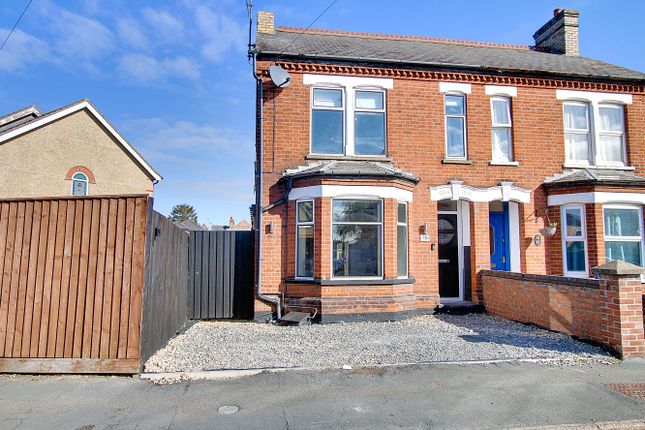 3 bedroom semi-detached house for sale