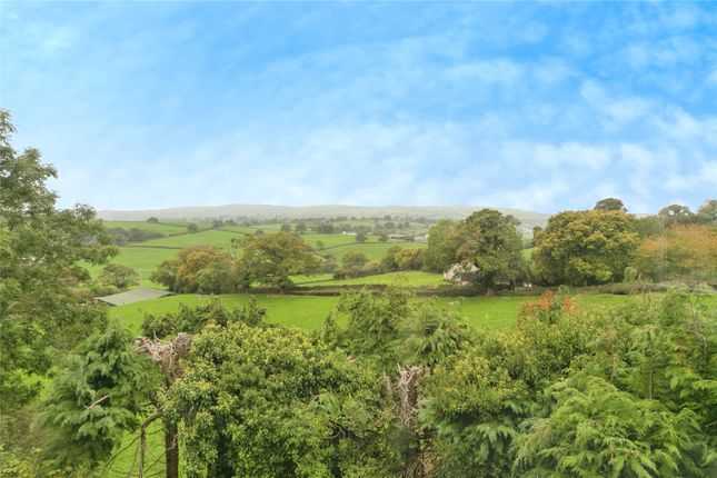 3 bed detached house