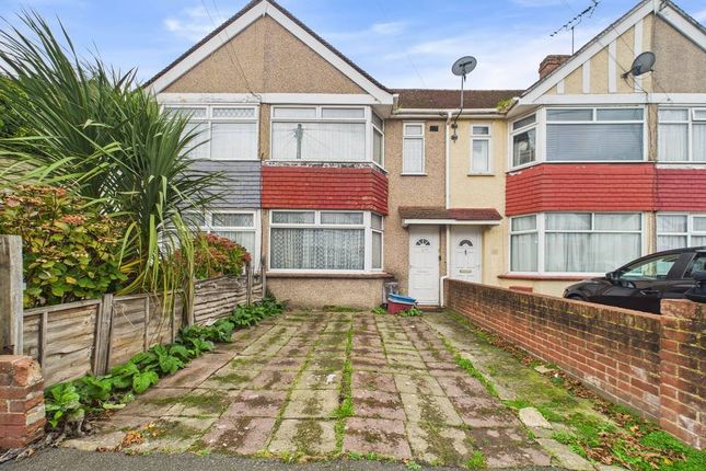 Southcote Avenue, Feltham, Middlesex... 2 bed terraced house for sale
