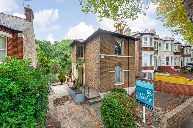 Little Heath, Charlton, SE7 4 bed detached house for sale