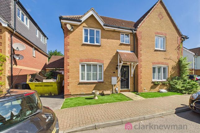Chelsea Gardens, Harlow CM17 3 bed semi