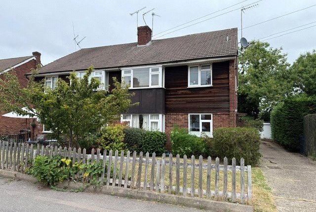 Potters Road, Hertfordshire EN5 2 bed maisonette for sale