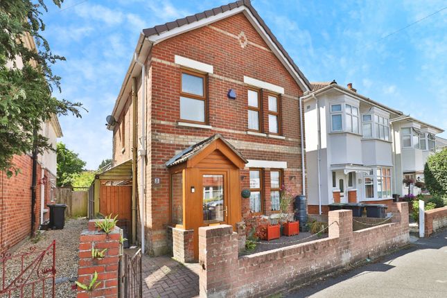 2 bedroom detached house for sale