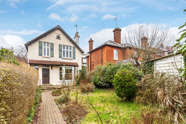 Lonsdale Road, Dorking, Surrey, RH4 3 bed detached house for sale