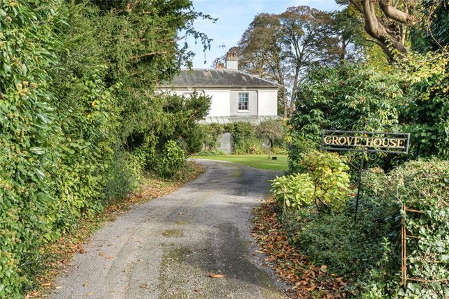 8 bedroom detached house for sale