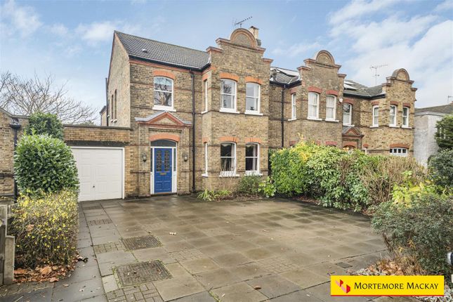 4 bedroom semi-detached house for sale