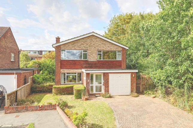Ash Road, Ware, SG12 4 bed detached house for sale