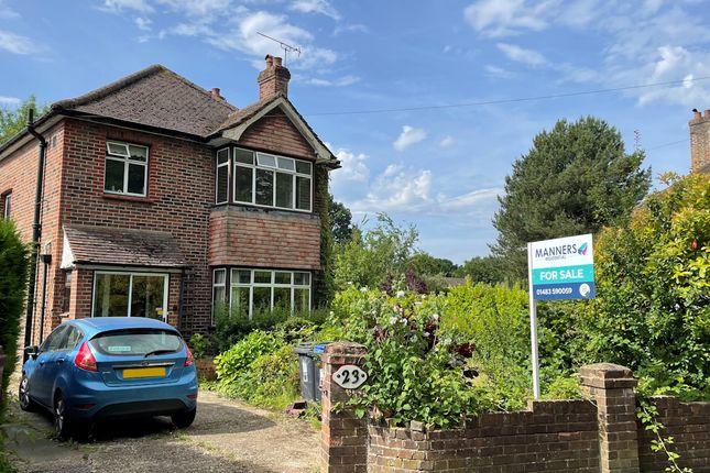Woking GU22 3 bed detached house for sale