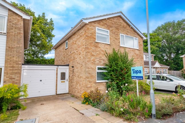 3 bedroom link detached house for sale