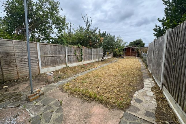 Lincoln Road, Forest Gate, London, E7 3 bed terraced house for sale
