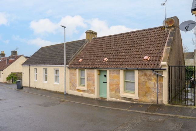3 bedroom semi-detached bungalow for sale