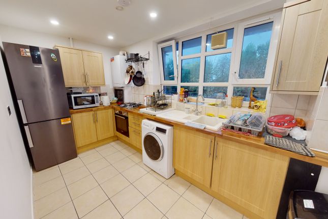 Aldrington Road, London SW16 4 bed apartment for sale