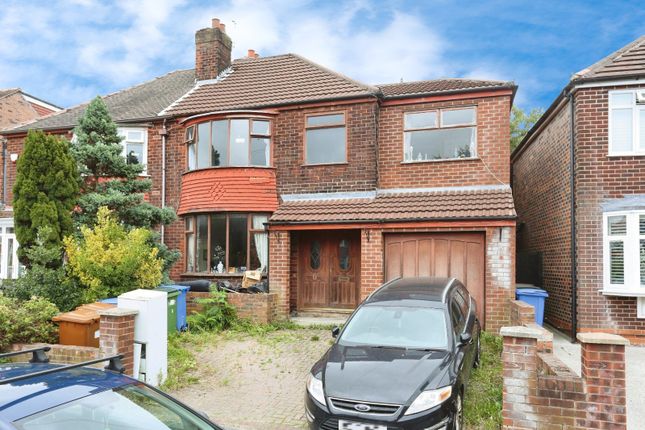 5 bedroom semi-detached house for sale