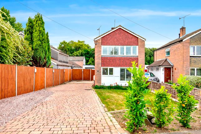 Ashurst Road, Ash Vale 3 bed detached house for sale