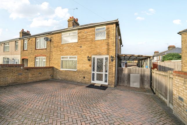 Ames Road, Swanscombe, Kent, DA10 3 bed semi