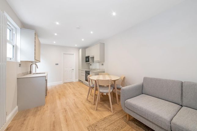 2 bed flat