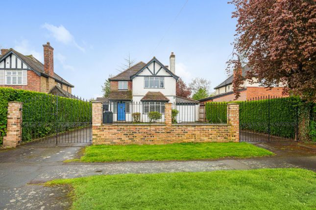 4 bed detached house