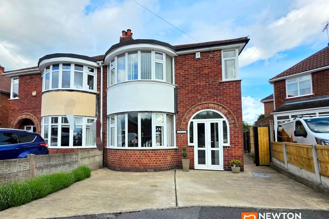 Thorn Avenue, Mansfield, NG19 3 bed semi