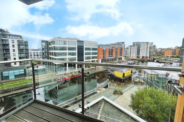McClure House, Leeds Dock 2 bed apartment for sale