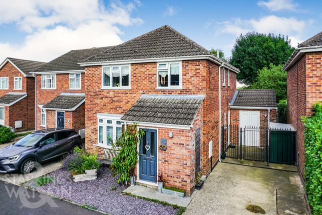 Stile Close, Mulbarton, Norwich 4 bed detached house for sale