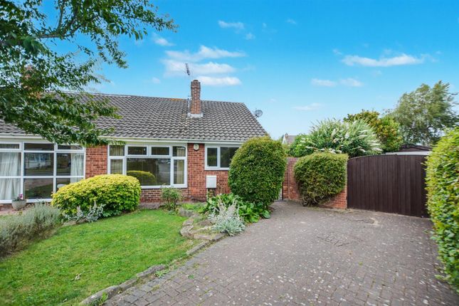 2 bedroom semi-detached bungalow for sale
