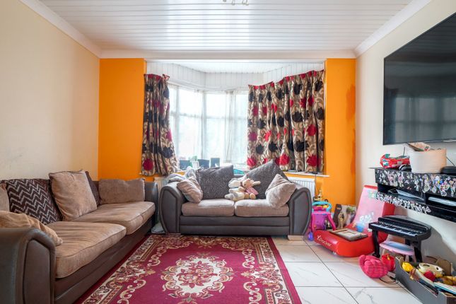 Georgian Court, Wembley, HA9 3 bed semi