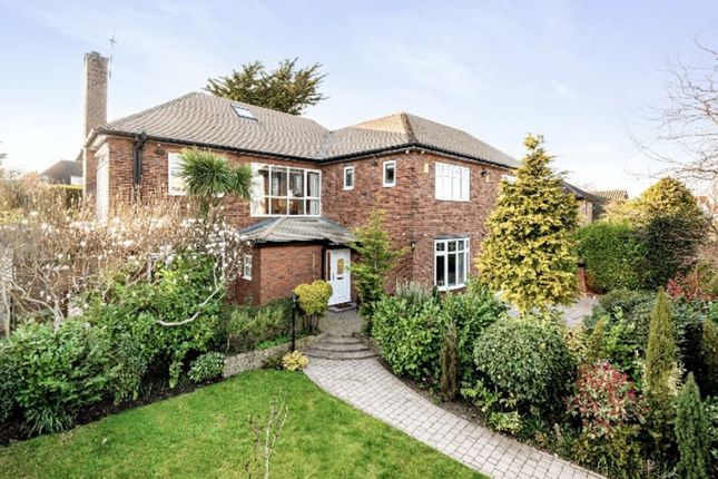 6 bedroom detached house for sale