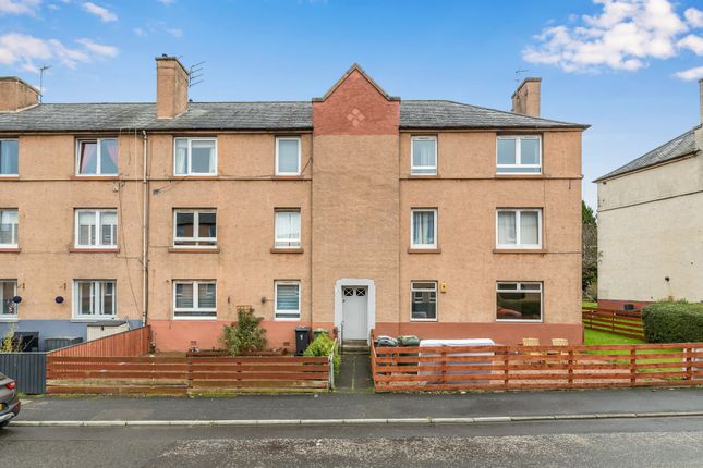 2 bedroom ground floor flat for sale