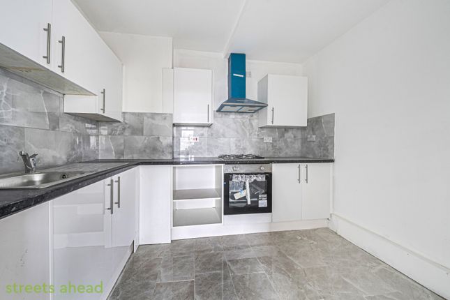 Portland Road, London, SE25 1 bed apartment for sale