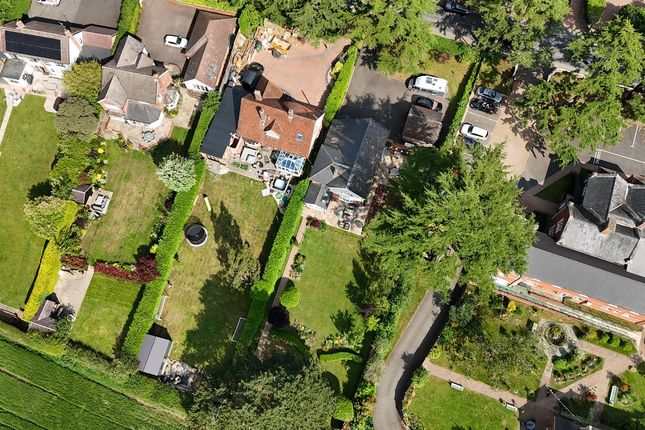 Sudbury Road, Halstead, CO9 4 bed detached house for sale