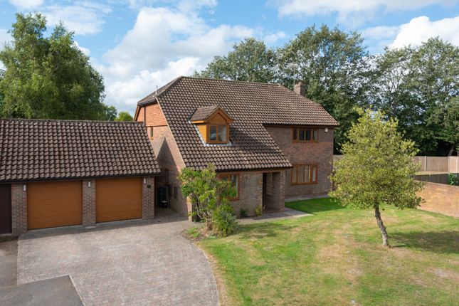 Lacton Oast, Willesborough 4 bed detached house for sale