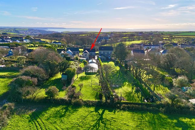 6 bedroom detached house for sale