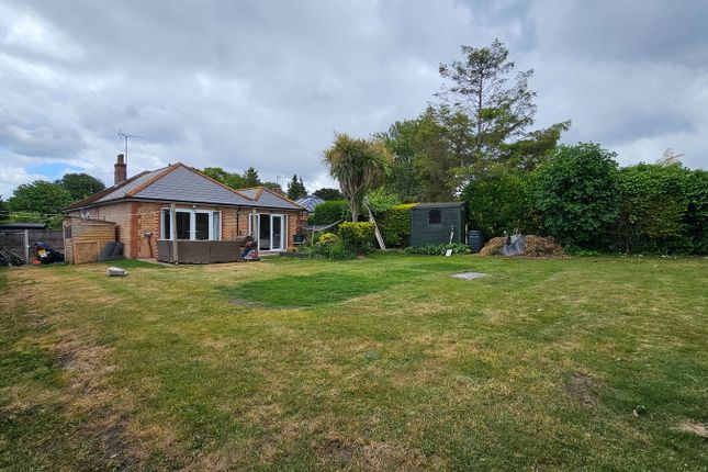 Woodnesborough Lane, Sandwich CT13 4 bed detached bungalow for sale