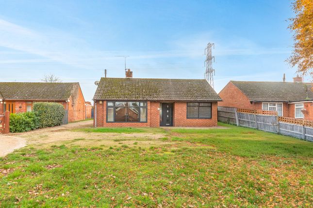 1 bedroom detached bungalow for sale