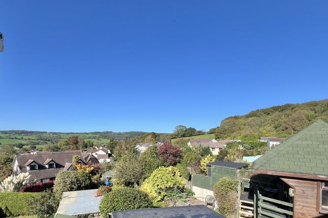 Semi-detached house for sale