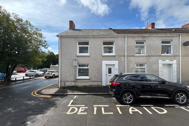 Pottery Place, Llanelli 3 bed end of terrace house for sale