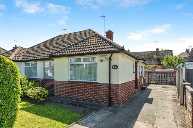 2 bedroom semi-detached bungalow for sale