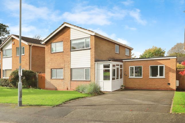 Woodcote Road, West Midlands WV6 4 bed detached house for sale