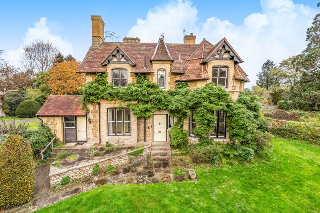 Burford Lodge, Burford Lea, Elstead, GU8 3 bed house for sale