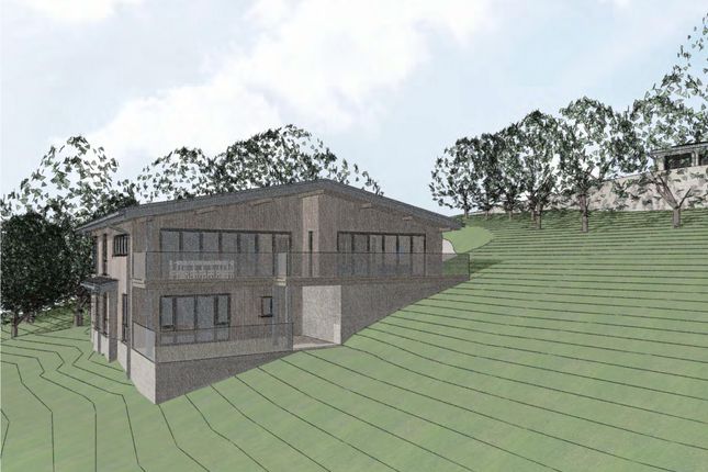4 bed detached house