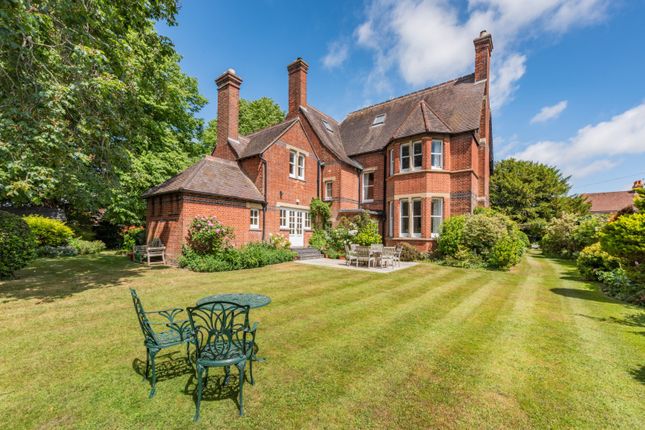 Whyke Road, Chichester, West Sussex 6 bed detached house for sale