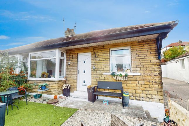 Branksome Drive, Nab Wood, Bradford 3 bed semi