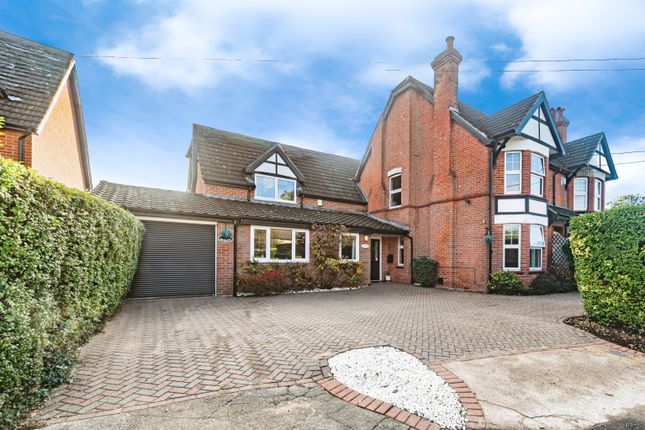 4 bed semi-detached house