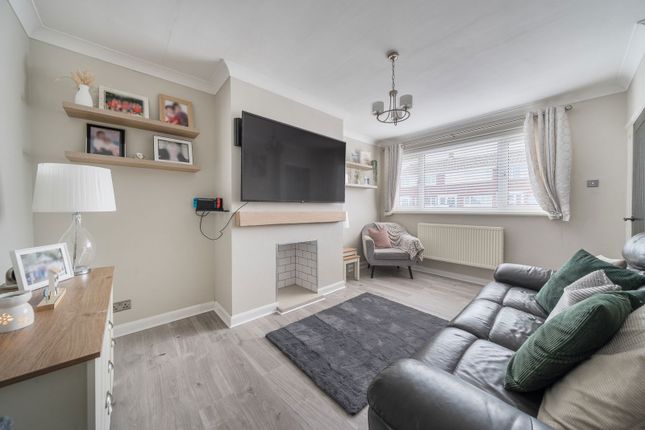 Cedar Close, Margate CT9 2 bed end of terrace house for sale