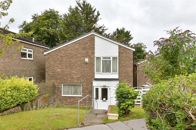 Cordrey Gardens, Coulsdon, Surrey 3 bed detached house for sale