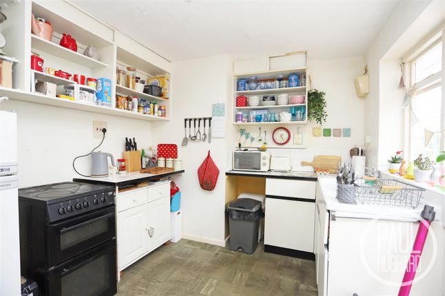 Sandbank Road, Oulton Broad, NR33 3 bed detached bungalow for sale