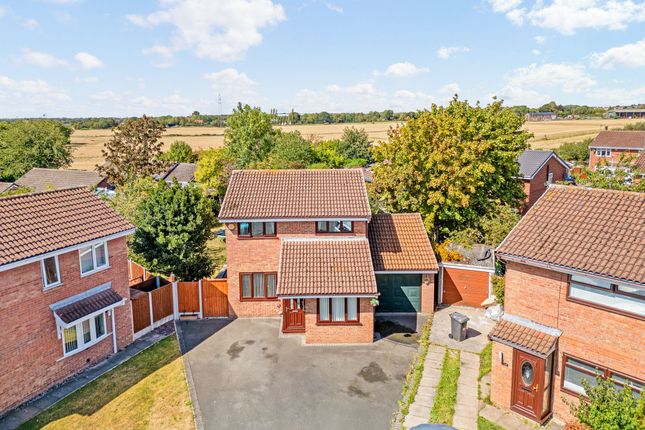 Newsham Close, Widnes WA8 4 bed detached house for sale
